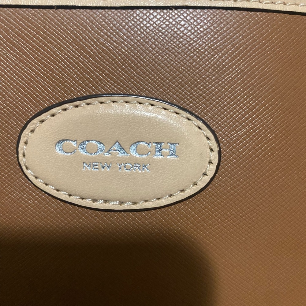 COACH Tote Bag - Picture 8 of 16